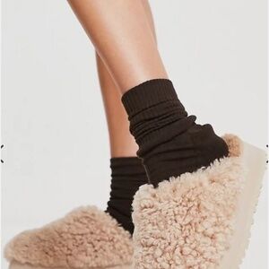 Ugg curly platform Slippers